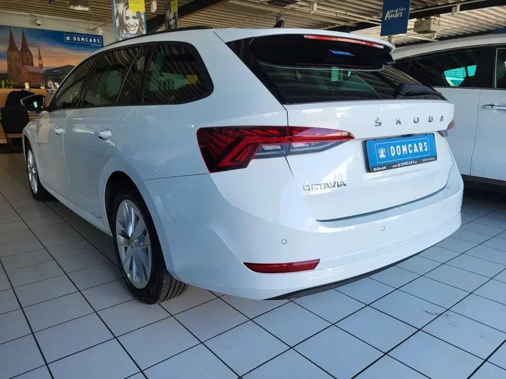 Skoda Octavia Combi Ambition//VIRTUAL TACHO/LED/KLIMA/ 12/2022-photo-6