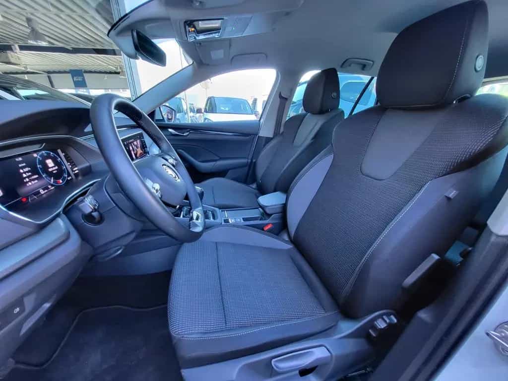 Skoda Octavia Combi Ambition//VIRTUAL TACHO/LED/KLIMA/ 12/2022-photo-8