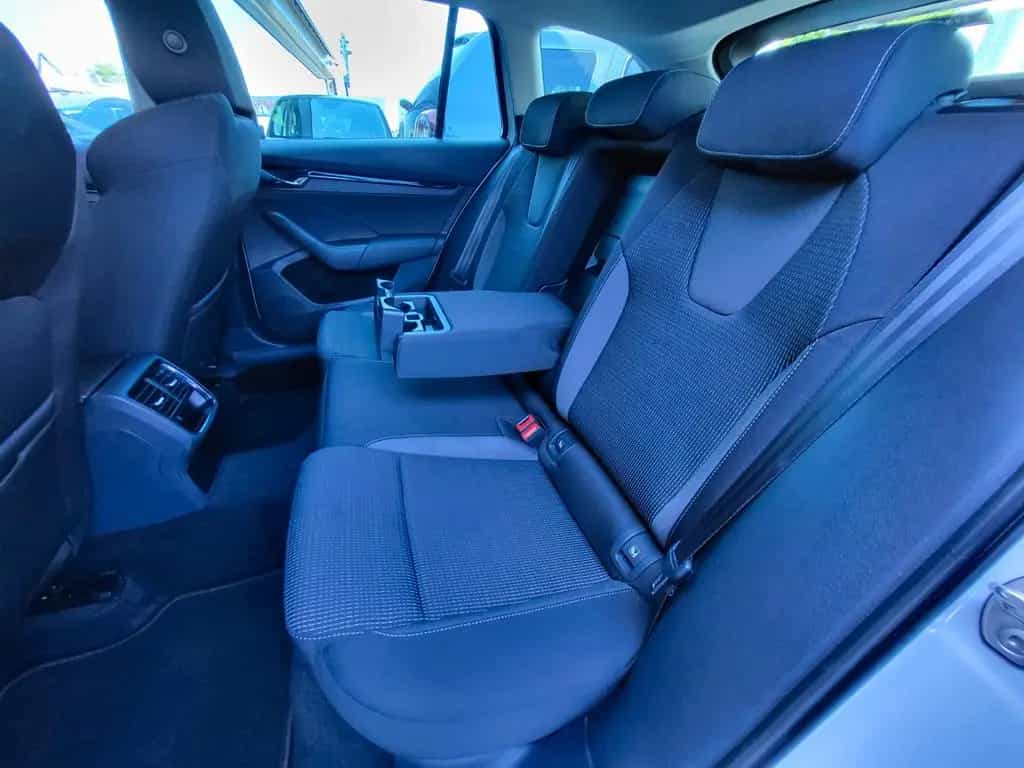 Skoda Octavia Combi Ambition//VIRTUAL TACHO/LED/KLIMA/ 12/2022-photo-9