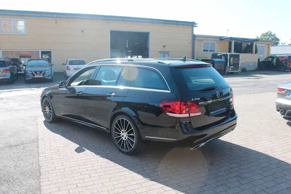 Mercedes-Benz E 350 T BlueTec Avantg.*Aut.*LED*Comand*AHK*19" 04/2016-photo-16