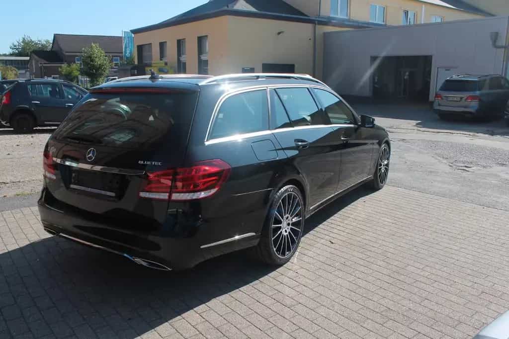 Mercedes-Benz E 350 T BlueTec Avantg.*Aut.*LED*Comand*AHK*19" 04/2016-photo-17