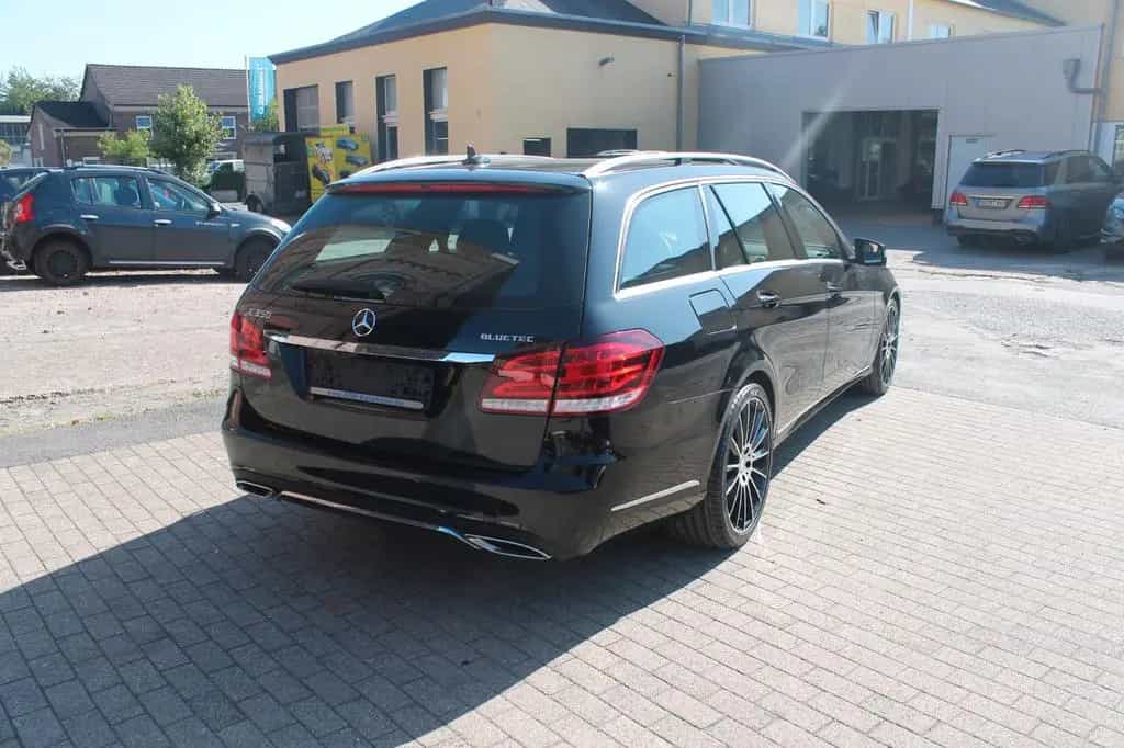 Mercedes-Benz E 350 T BlueTec Avantg.*Aut.*LED*Comand*AHK*19" 04/2016-photo-2