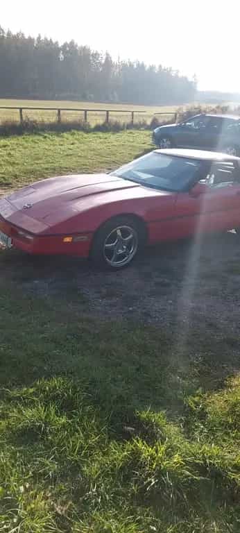 Corvette C4 06/1984-photo-1