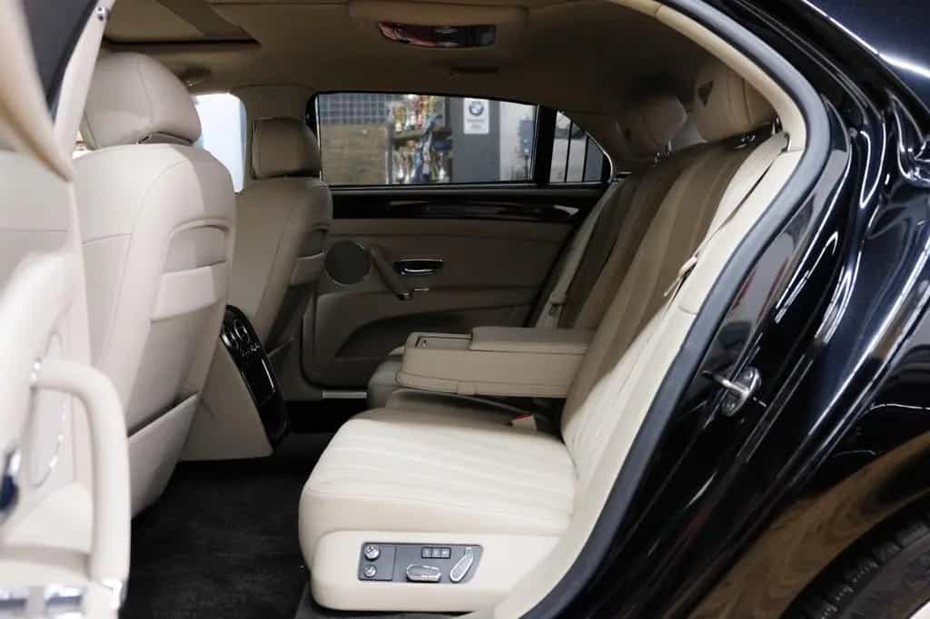 Bentley Continental Flying Spur W12 11/2014-photo-10