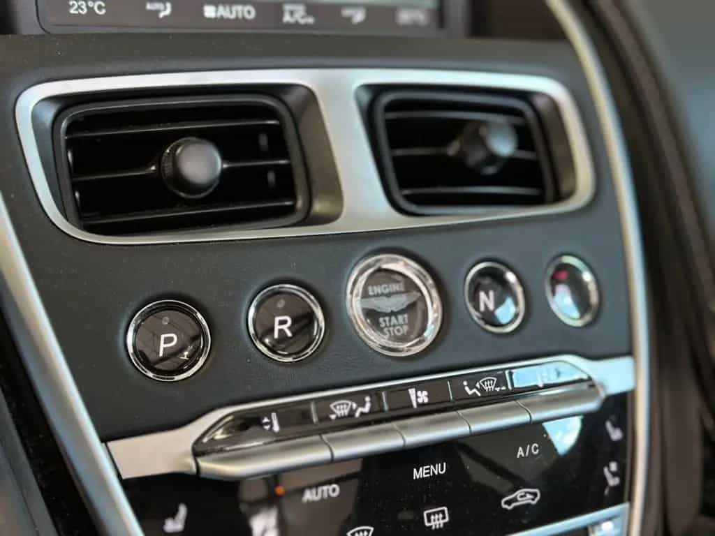 Aston Martin DB11 4.0 V8 Volante Cabrio *Tech Pack+,Serv. neu 05/2020-photo-13