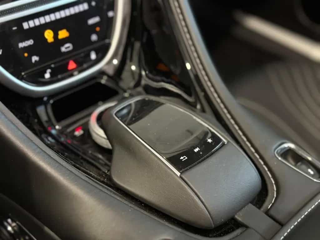 Aston Martin DB11 4.0 V8 Volante Cabrio *Tech Pack+,Serv. neu 05/2020-photo-16