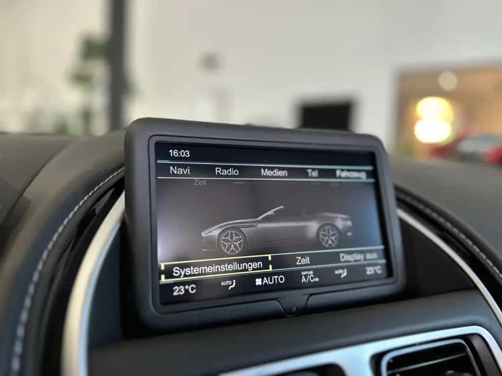 Aston Martin DB11 4.0 V8 Volante Cabrio *Tech Pack+,Serv. neu 05/2020-photo-17