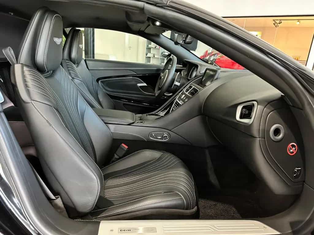 Aston Martin DB11 4.0 V8 Volante Cabrio *Tech Pack+,Serv. neu 05/2020-photo-31