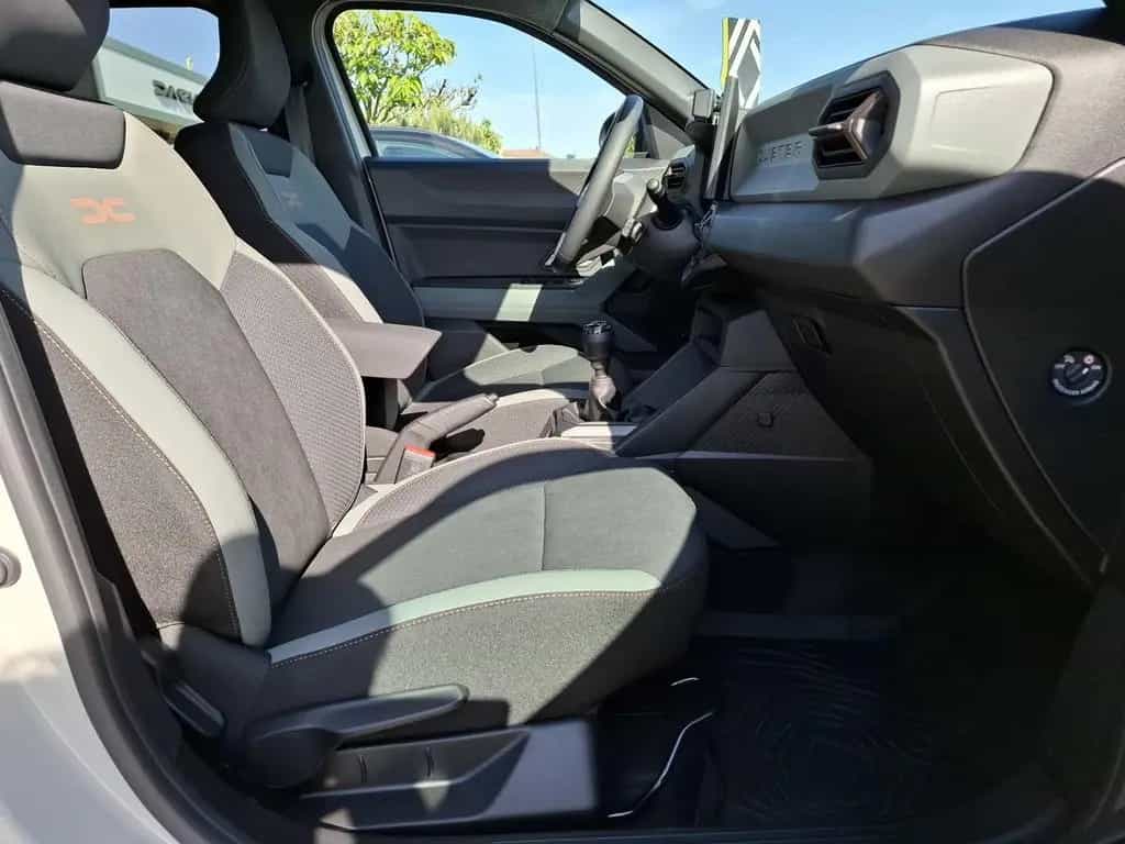 Dacia Duster Extreme TCe 130 (Sofort verfügbar) 05/2025-photo-13