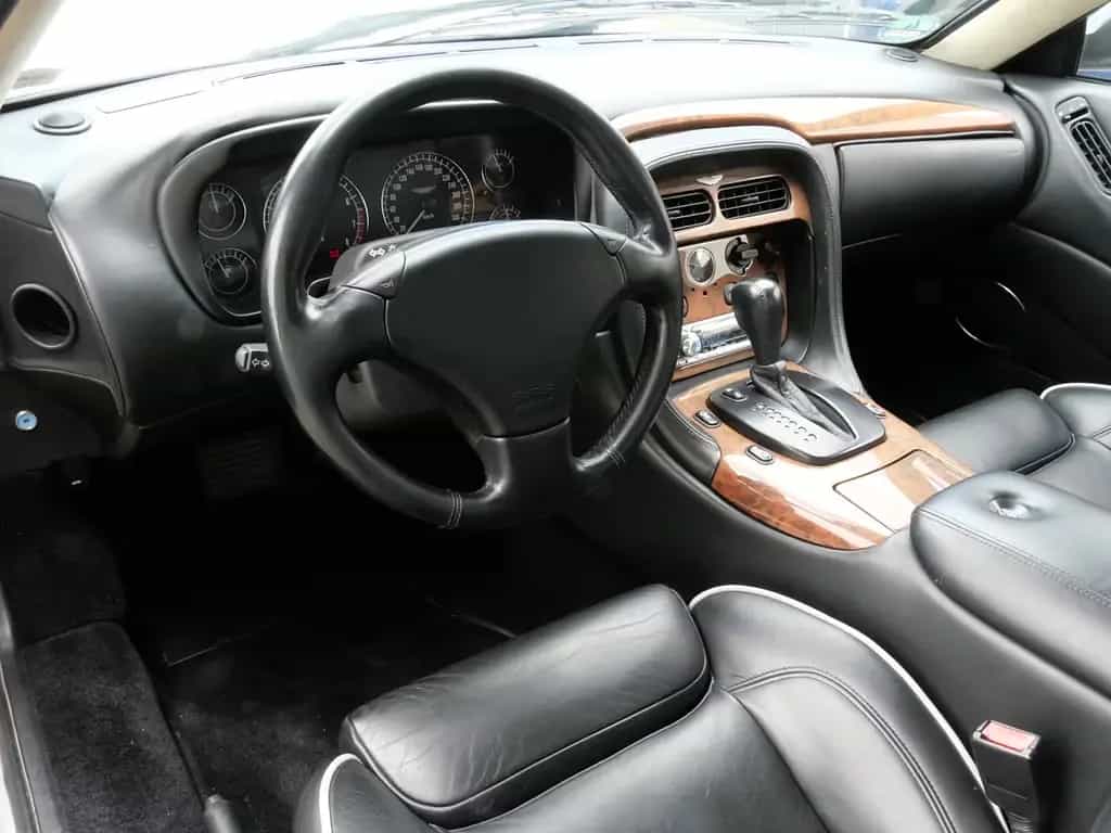 Aston Martin DB7 Vantage Coupe V12 aus 2. Hand 06/2001-photo-10