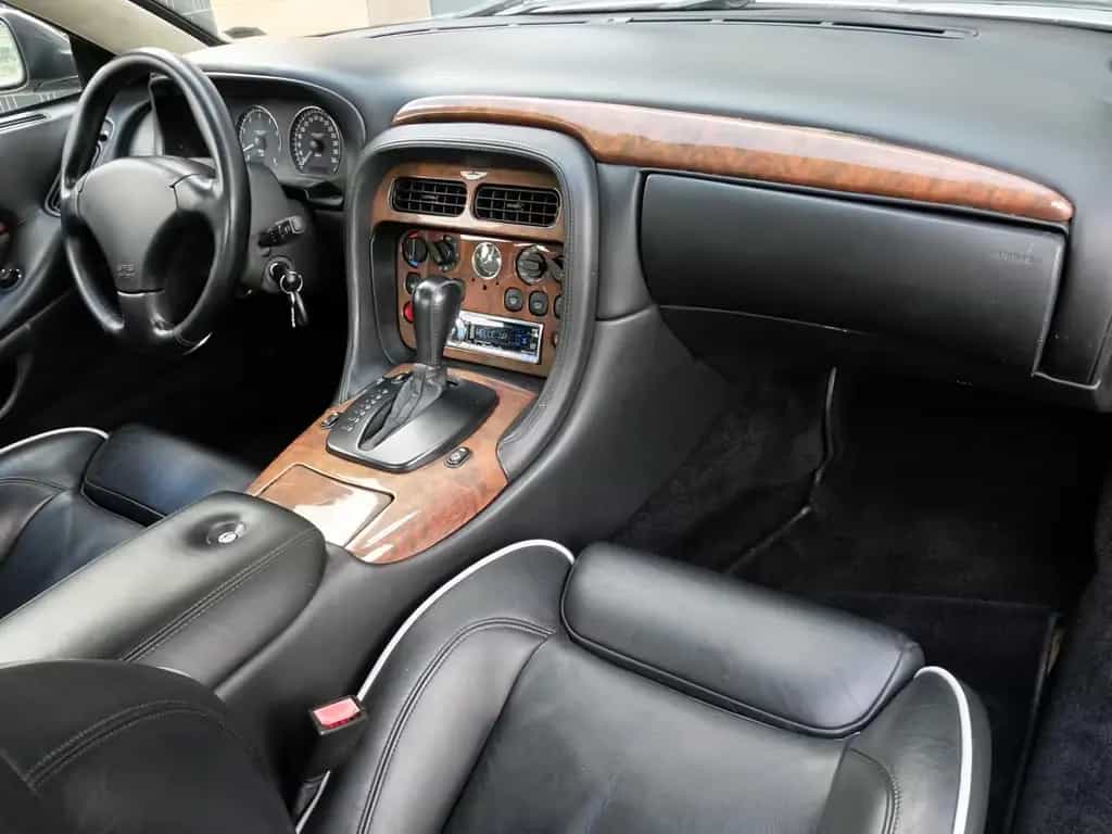 Aston Martin DB7 Vantage Coupe V12 aus 2. Hand 06/2001-photo-14