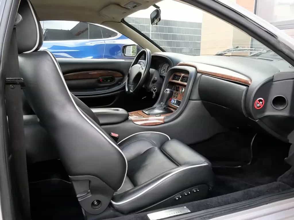 Aston Martin DB7 Vantage Coupe V12 aus 2. Hand 06/2001-photo-15