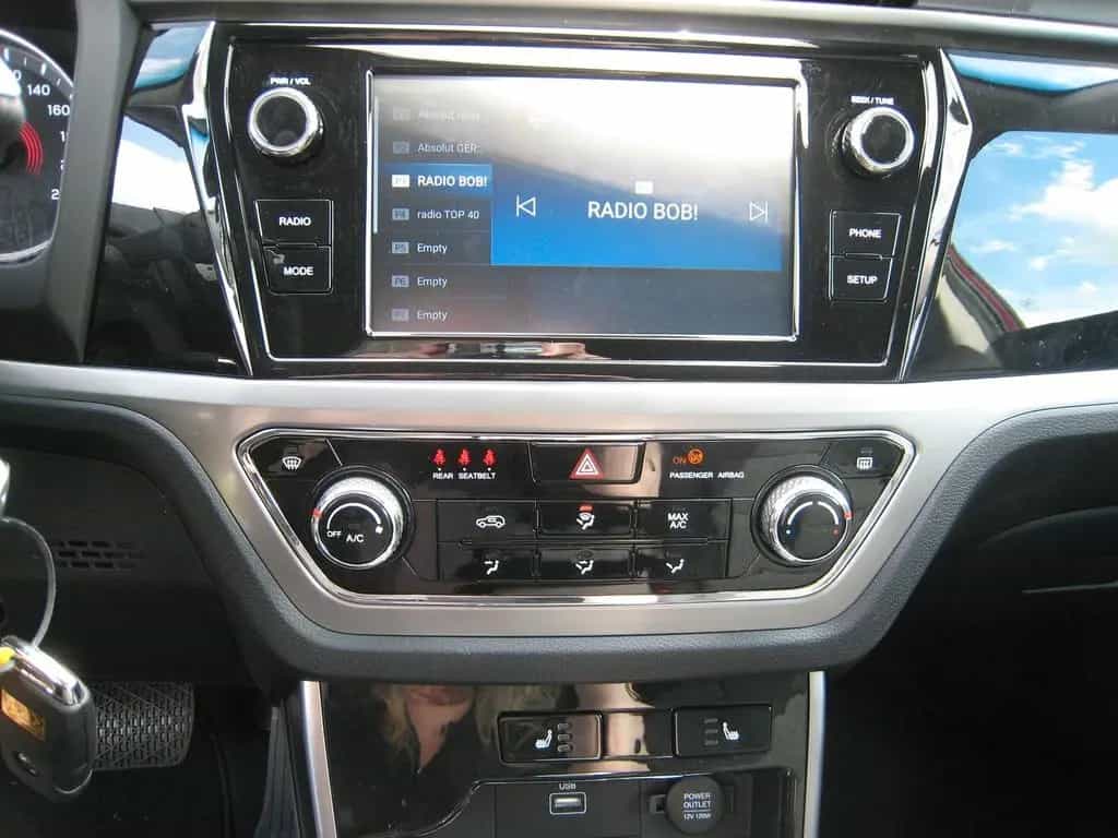 Ssangyong Korando 1.5T 6AT Sitzheizg.*Kamera* 03/2024-photo-11