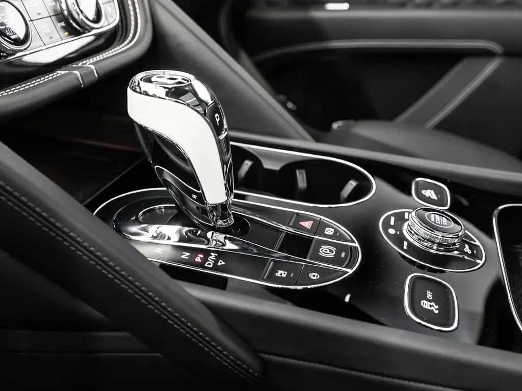 Bentley Bentayga V8 S Duo-Tone MULLINER BENTLEY MANNHEIM 02/2024-photo-10