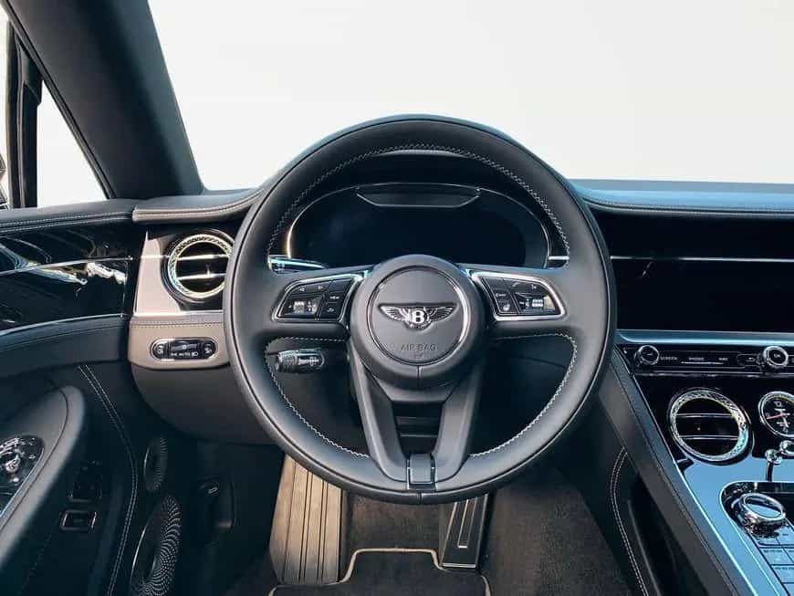 Bentley New Continental GTC V8 Azure 05/2024-photo-15