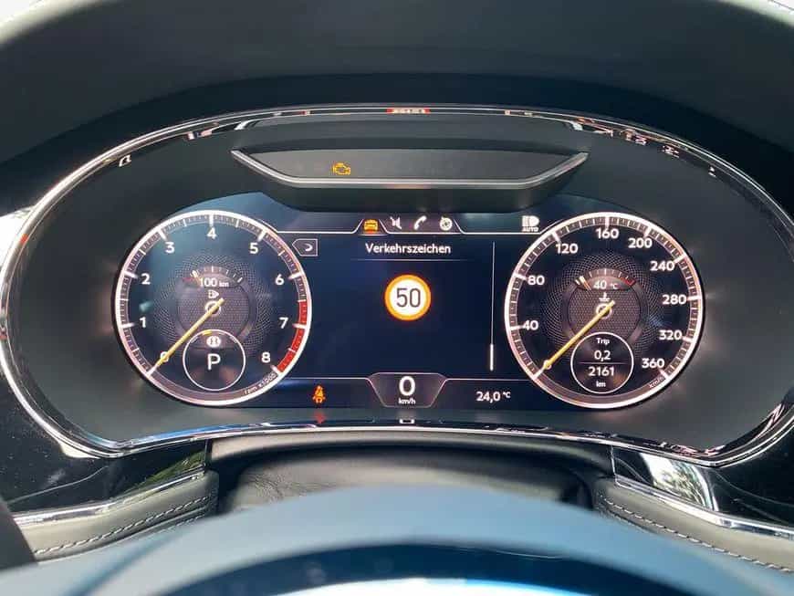 Bentley New Continental GTC V8 Azure 05/2024-photo-16