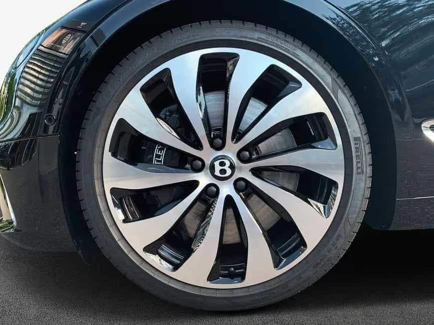 Bentley New Continental GTC V8 Azure 05/2024-photo-5