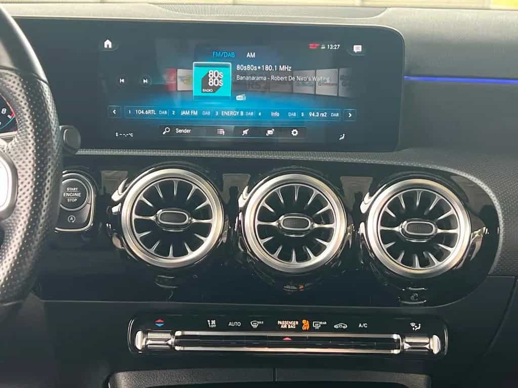 Mercedes-Benz A-Class AMG 4M+ SPEEDSHIFT DCT 8G LED DISTRONIC 360° 03/2021-photo-16