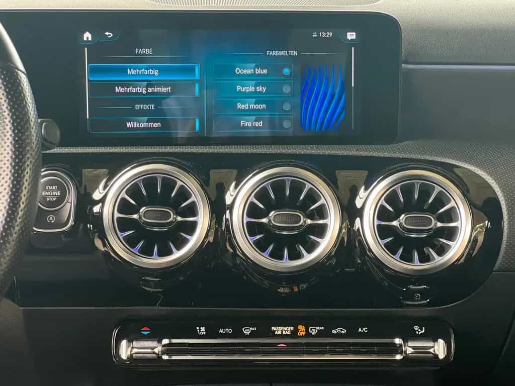 Mercedes-Benz A-Class AMG 4M+ SPEEDSHIFT DCT 8G LED DISTRONIC 360° 03/2021-photo-17
