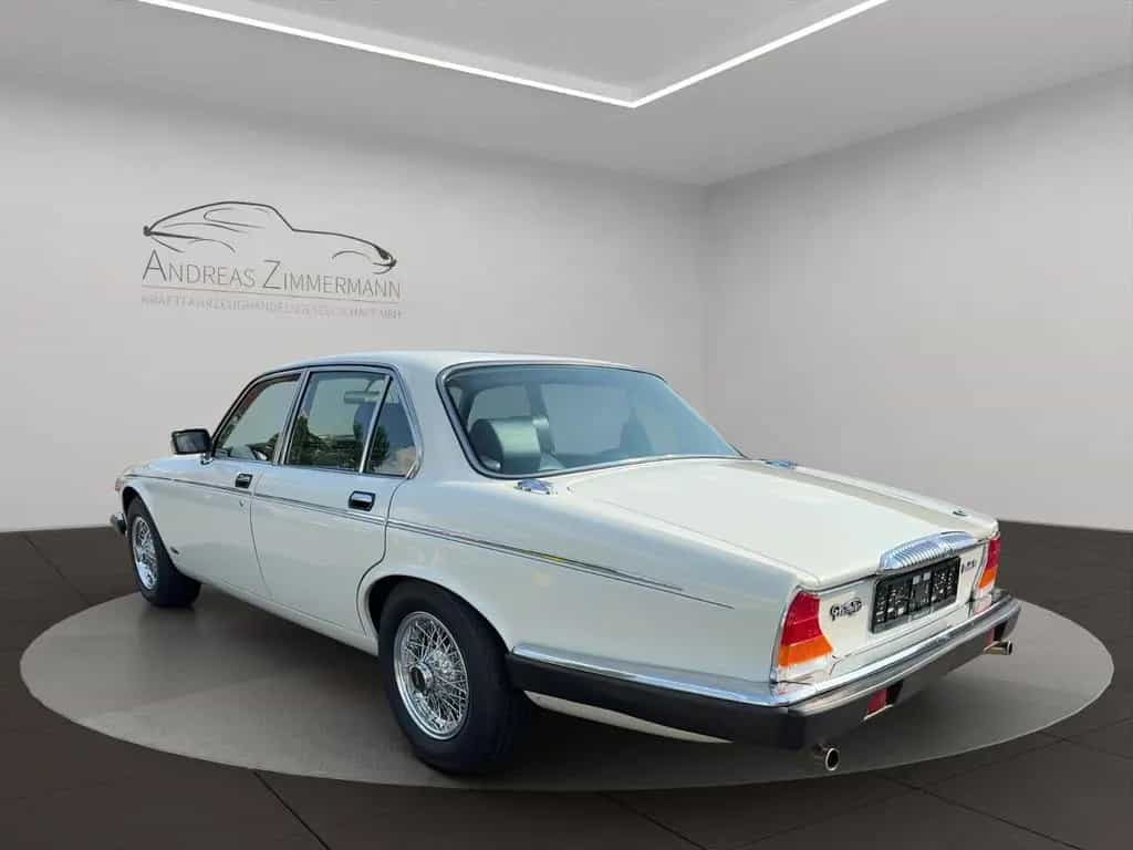 Jaguar Daimler Double Six Serie 3! NUR 24000KM! EZ2003! 08/2003-photo-5