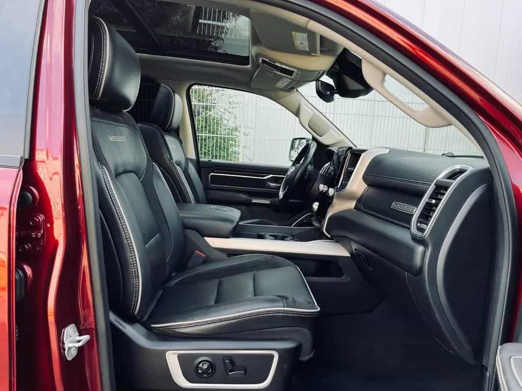 Dodge Laramie 12/2021-photo-44
