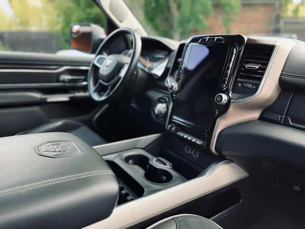 Dodge Laramie 12/2021-photo-49