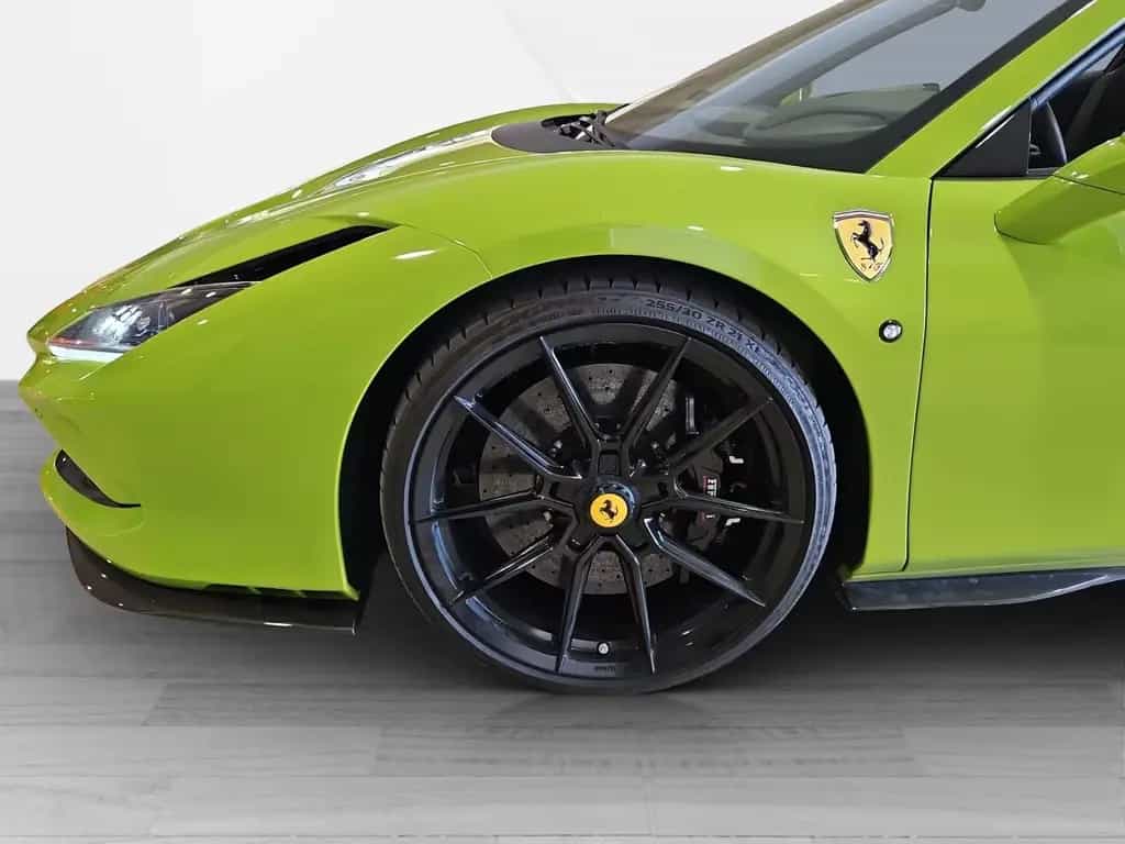 Ferrari F8 Spider FULL CARBON JBL LIFT VERDE GERMOGLIO 07/2022-photo-16
