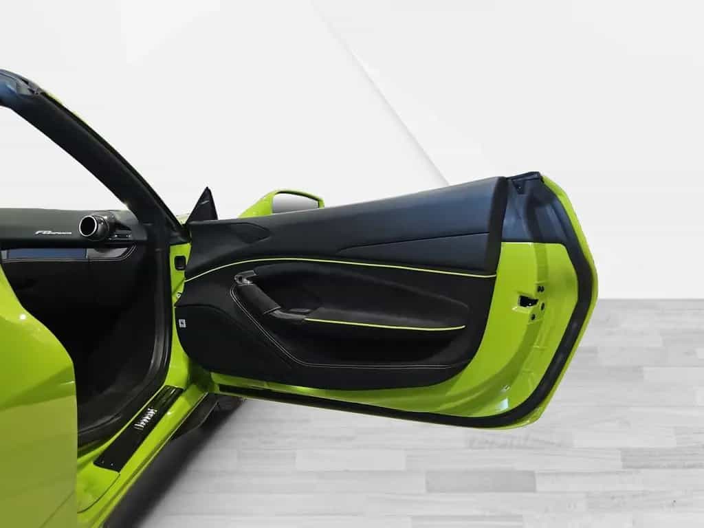 Ferrari F8 Spider FULL CARBON JBL LIFT VERDE GERMOGLIO 07/2022-photo-18