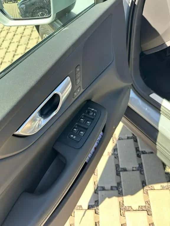 Volvo V60 Cross Country Plus AWD 08/2023-photo-11