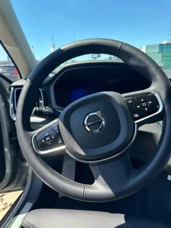 Volvo V60 Cross Country Plus AWD 08/2023-photo-13