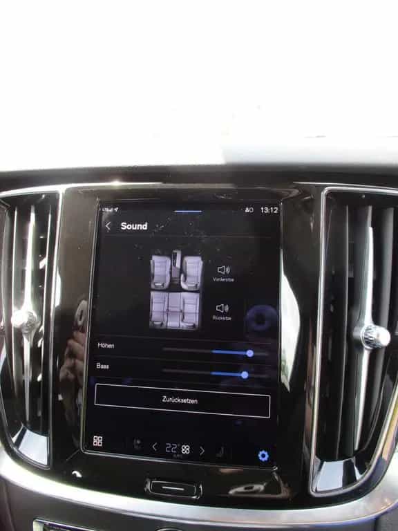 Volvo V60 Cross Country Plus AWD 08/2023-photo-16