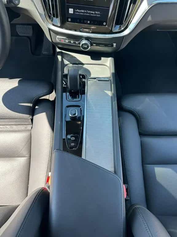 Volvo V60 Cross Country Plus AWD 08/2023-photo-7