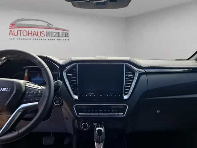 Isuzu D-Max Double Cab 4WD V-CROSS Navi LED Mehrzonenk 02/2025-photo-13