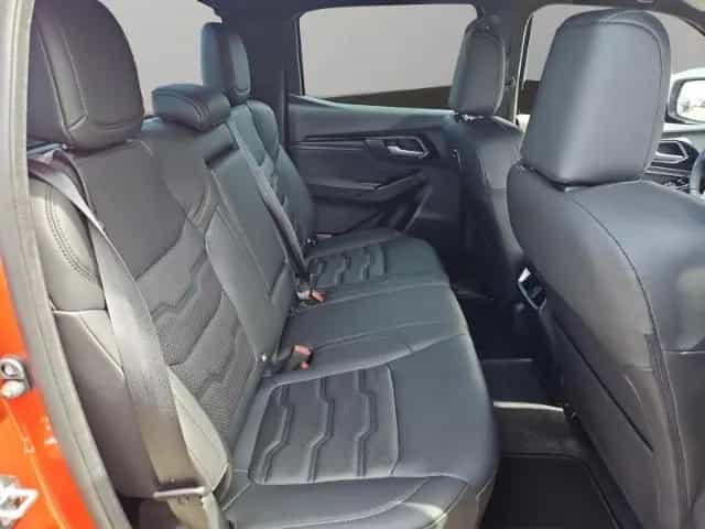Isuzu D-Max Double Cab 4WD V-CROSS Navi LED Mehrzonenk 02/2025-photo-16