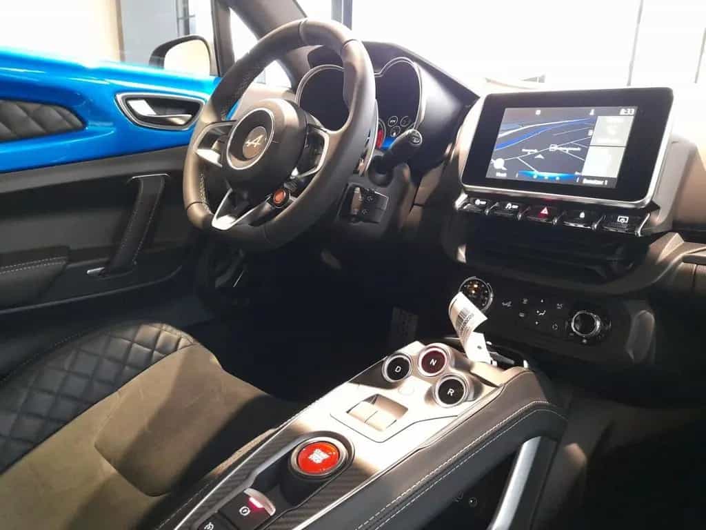 Alpine A110 SportAbgasanlage Einparkhilfe v. +h. Focal 06/2024-photo-11