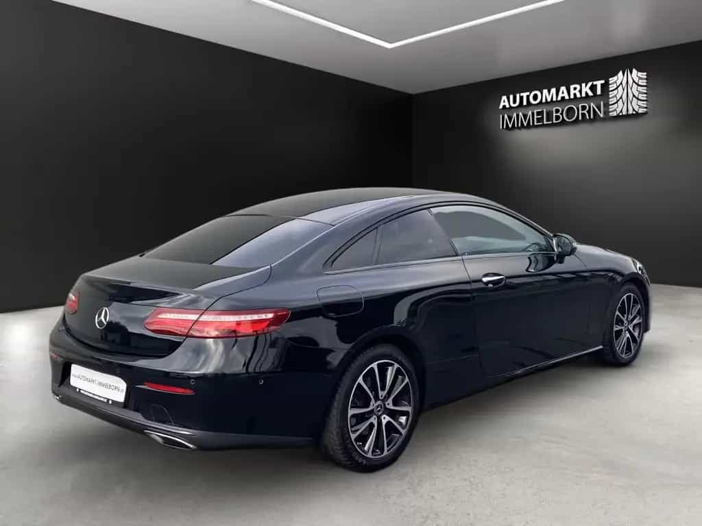 Mercedes-Benz E-Class Coupe Night*HUD*Wides*Multibeam*Comand*TW 05/2020-photo-3