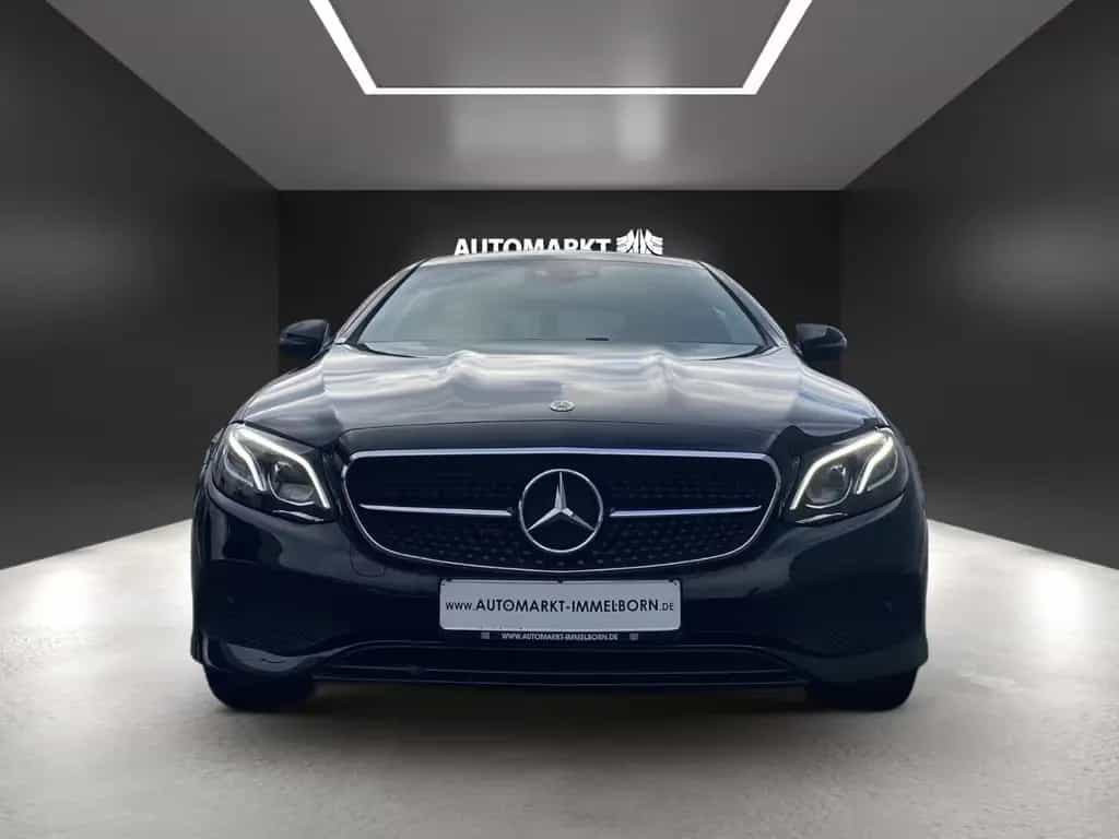 Mercedes-Benz E-Class Coupe Night*HUD*Wides*Multibeam*Comand*TW 05/2020-photo-4