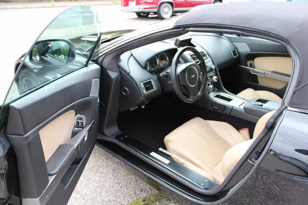 Aston Martin V8 Vantage Roadster 4.7l Sportshift Schön! 02/2012-photo-17