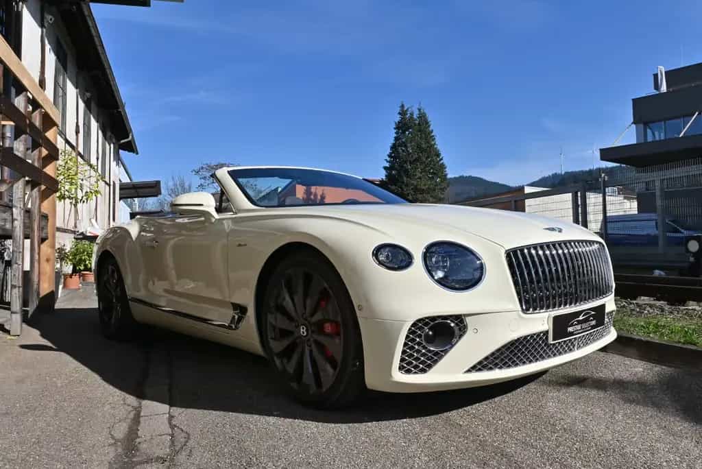 Bentley Continental GTC GTC V8 Azure/Voll!Neuwagen mit TZ!Einzelstück! 06/2024-photo-10