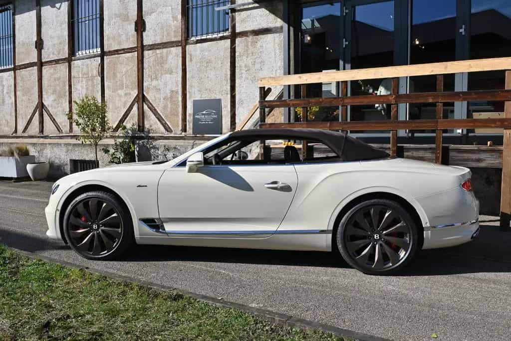 Bentley Continental GTC GTC V8 Azure/Voll!Neuwagen mit TZ!Einzelstück! 06/2024-photo-11