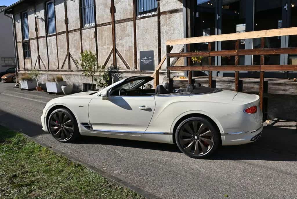 Bentley Continental GTC GTC V8 Azure/Voll!Neuwagen mit TZ!Einzelstück! 06/2024-photo-13