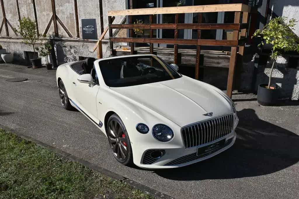 Bentley Continental GTC GTC V8 Azure/Voll!Neuwagen mit TZ!Einzelstück! 06/2024-photo-20