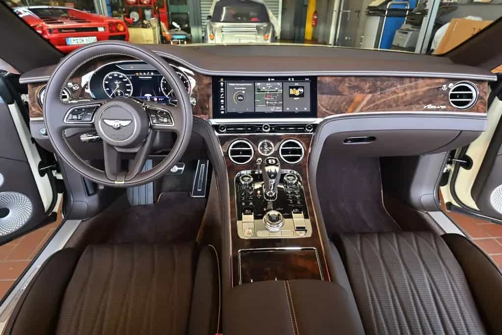Bentley Continental GTC GTC V8 Azure/Voll!Neuwagen mit TZ!Einzelstück! 06/2024-photo-7