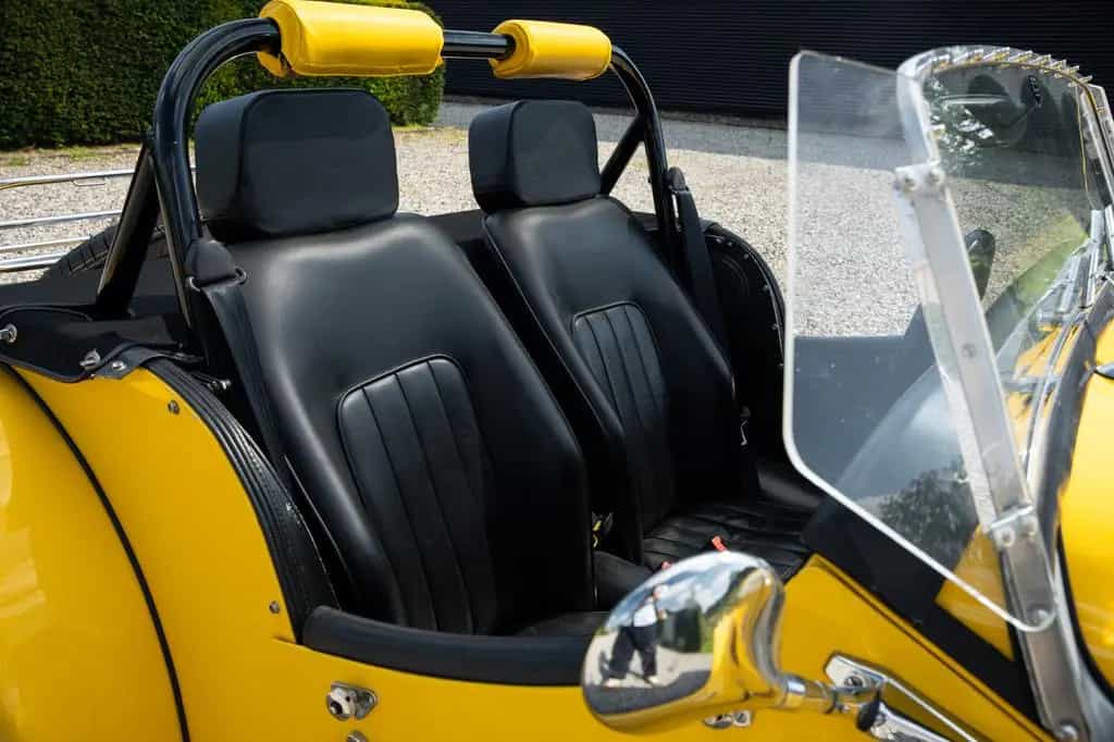 Morgan Plus 4 01/1996-photo-11