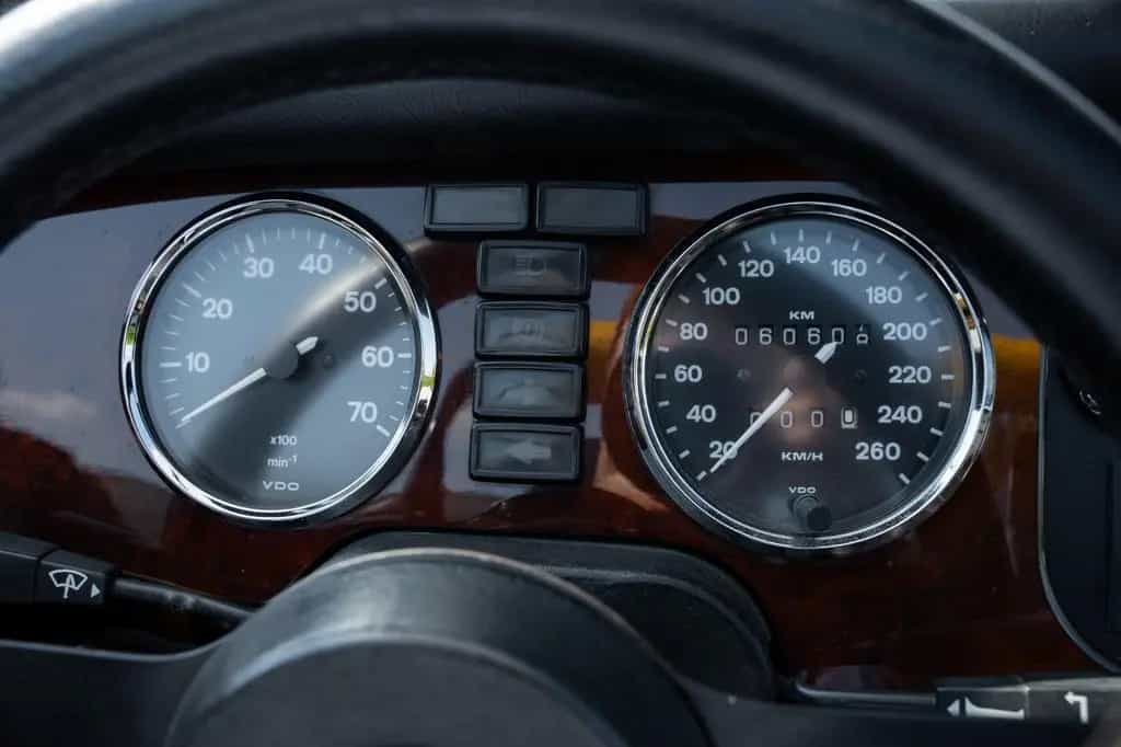 Morgan Plus 4 01/1996-photo-13