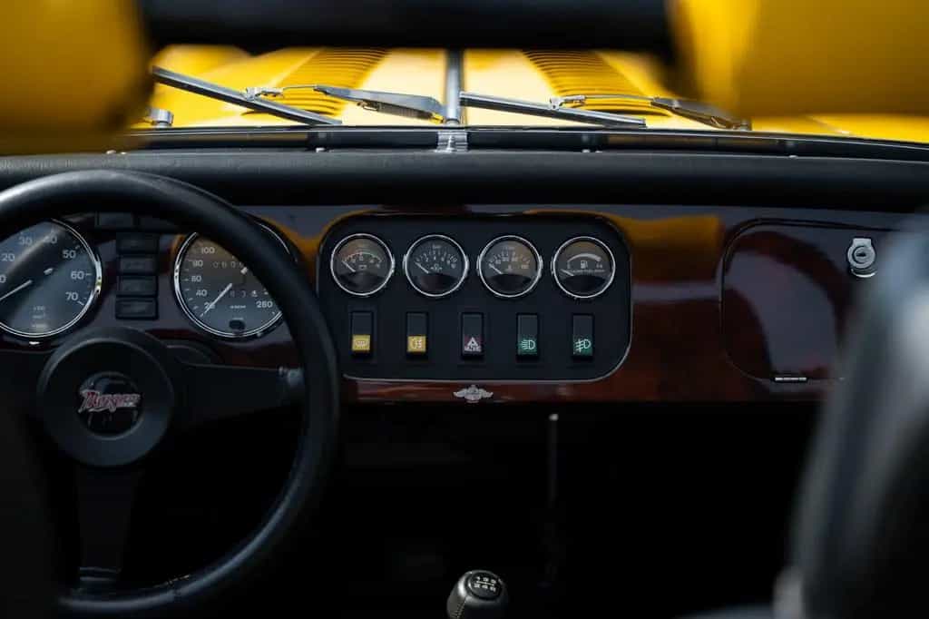 Morgan Plus 4 01/1996-photo-14