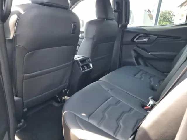 Isuzu D-Max Double Cab 4WD V-CROSS mit AHK Navi LED Me 01/2025-photo-9