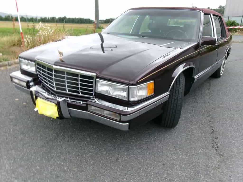 Cadillac Deville 07/1993-photo-1