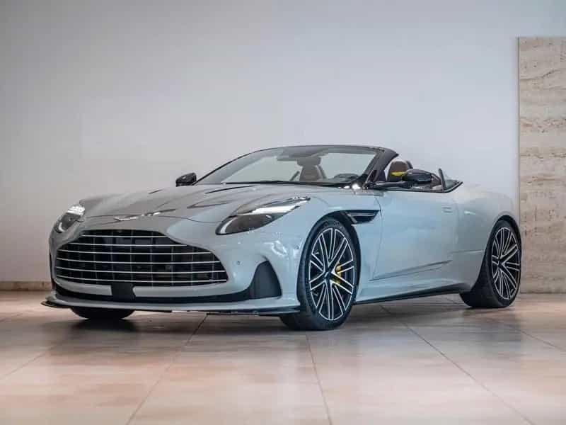 Aston Martin DB12 null-photo-14