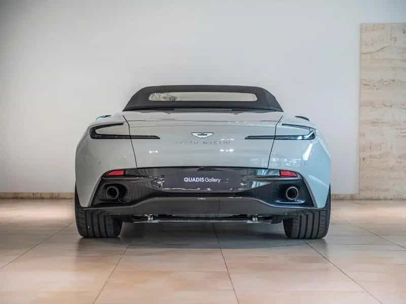Aston Martin DB12 null-photo-3